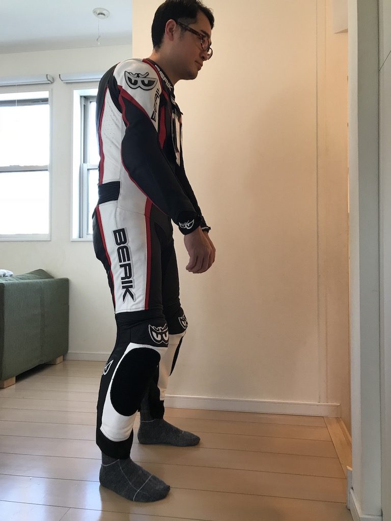 ベリック(BERIK)の革ツナギの右側