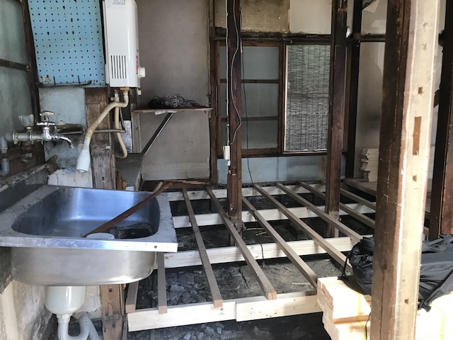 1階床