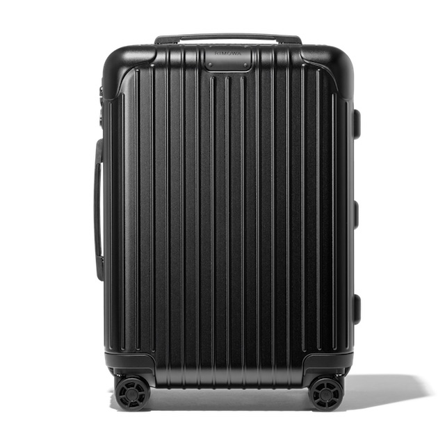 rimowa_essential_cabin_outside_front